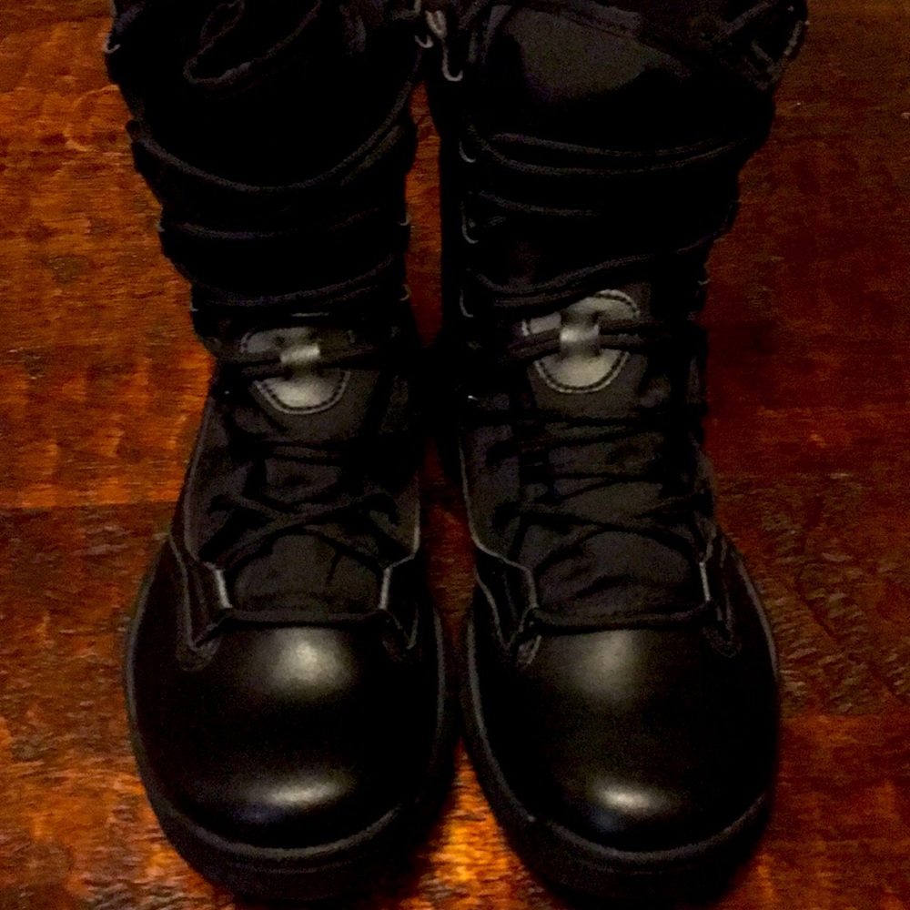 Men’s Nike special field black boots